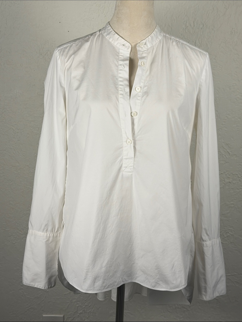 Veronica Beard White Band-Collar High Low top size 6